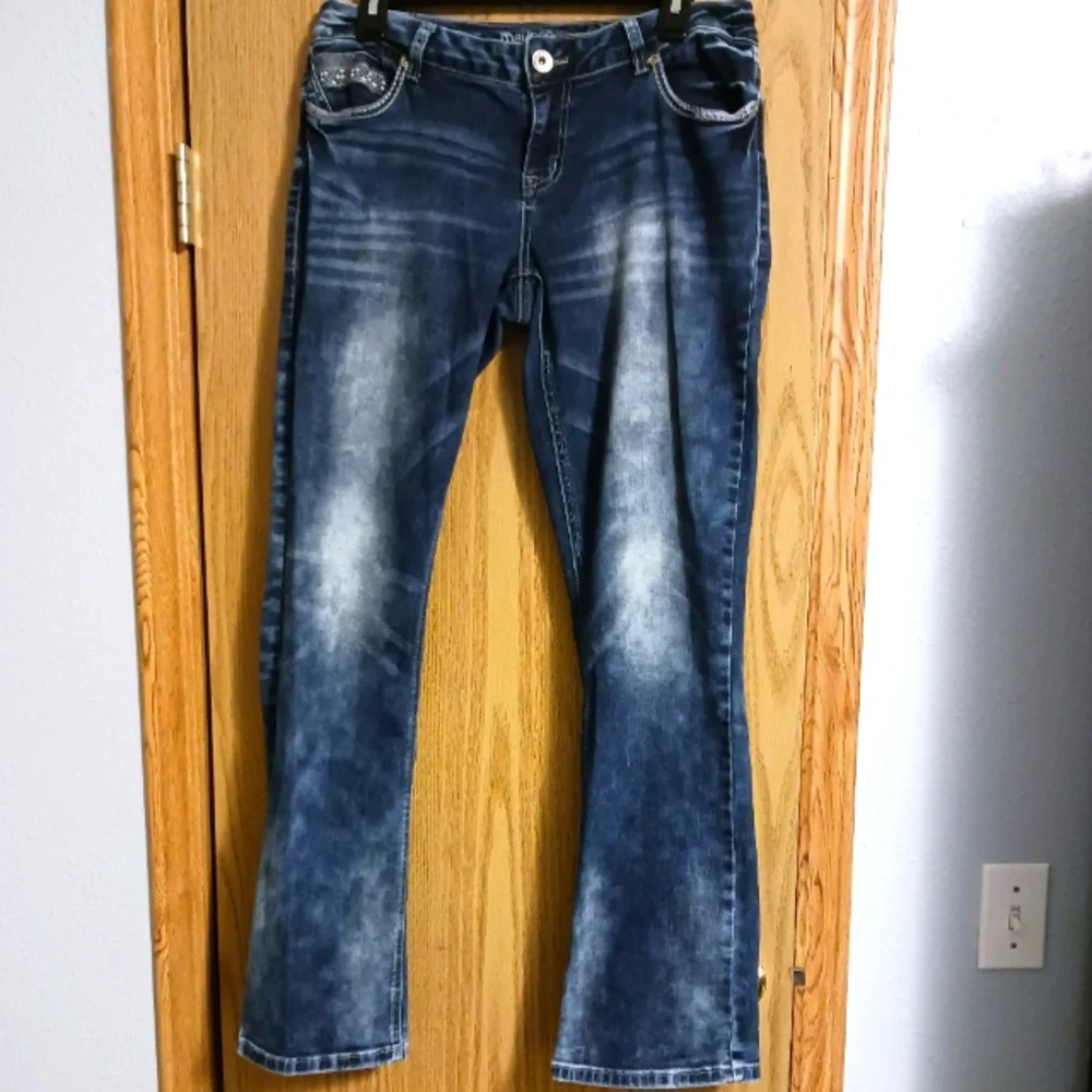 Maurices Boot Cut Jeans - Picture 1 of 3
